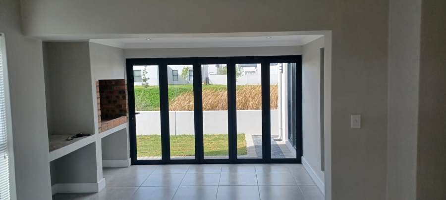 To Let 3 Bedroom Property for Rent in Aan de Wijnlanden Western Cape